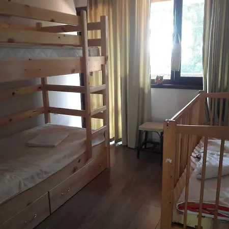 At Three Oaks Guest house Vizitsa