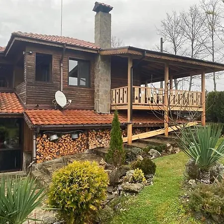 Penzion At Three Oaks *